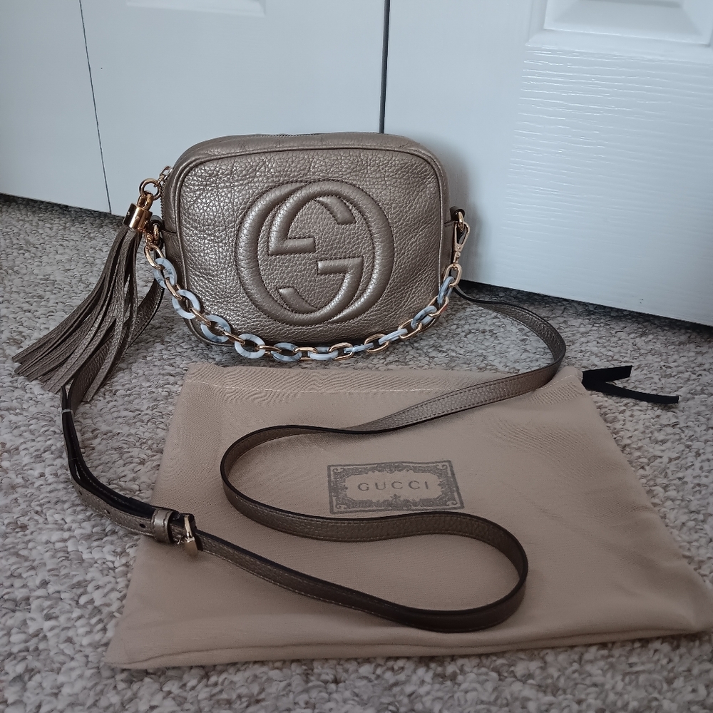 Gucci Soho Disco Pebbled Leather Crossbody Bag